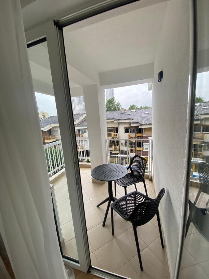 - Serenity Apartment - Skopje Buitenkant foto