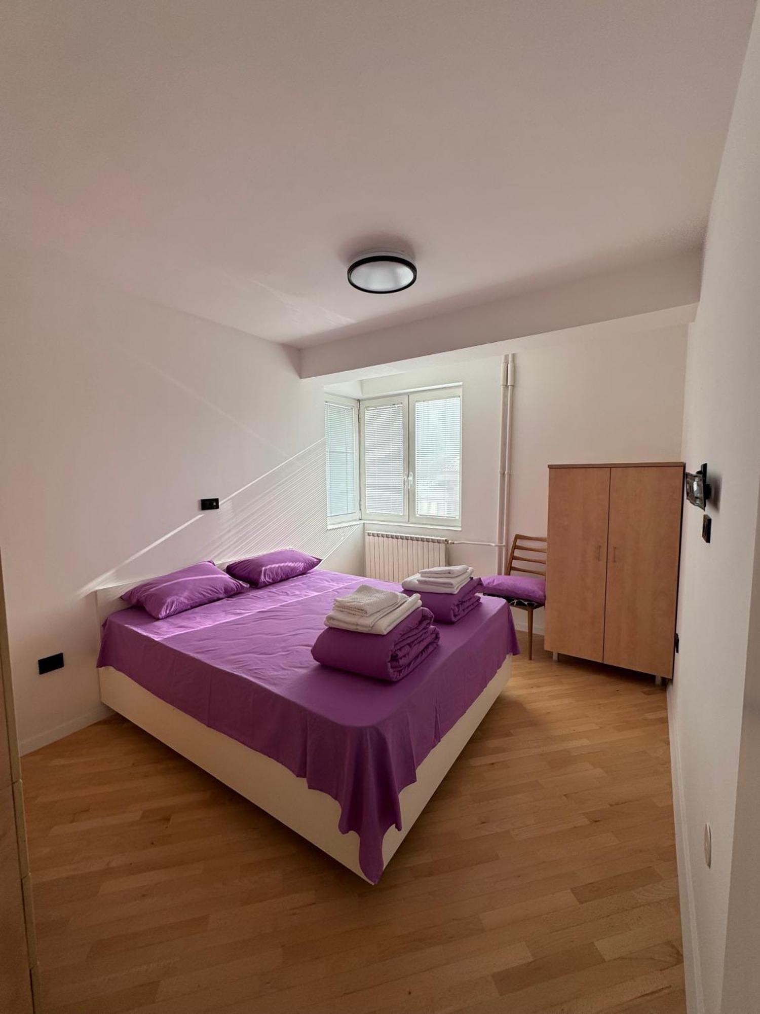 - Serenity Apartment - Skopje Buitenkant foto